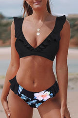 Emoswimsuit - V-Neck Ruffled Printed Bikini