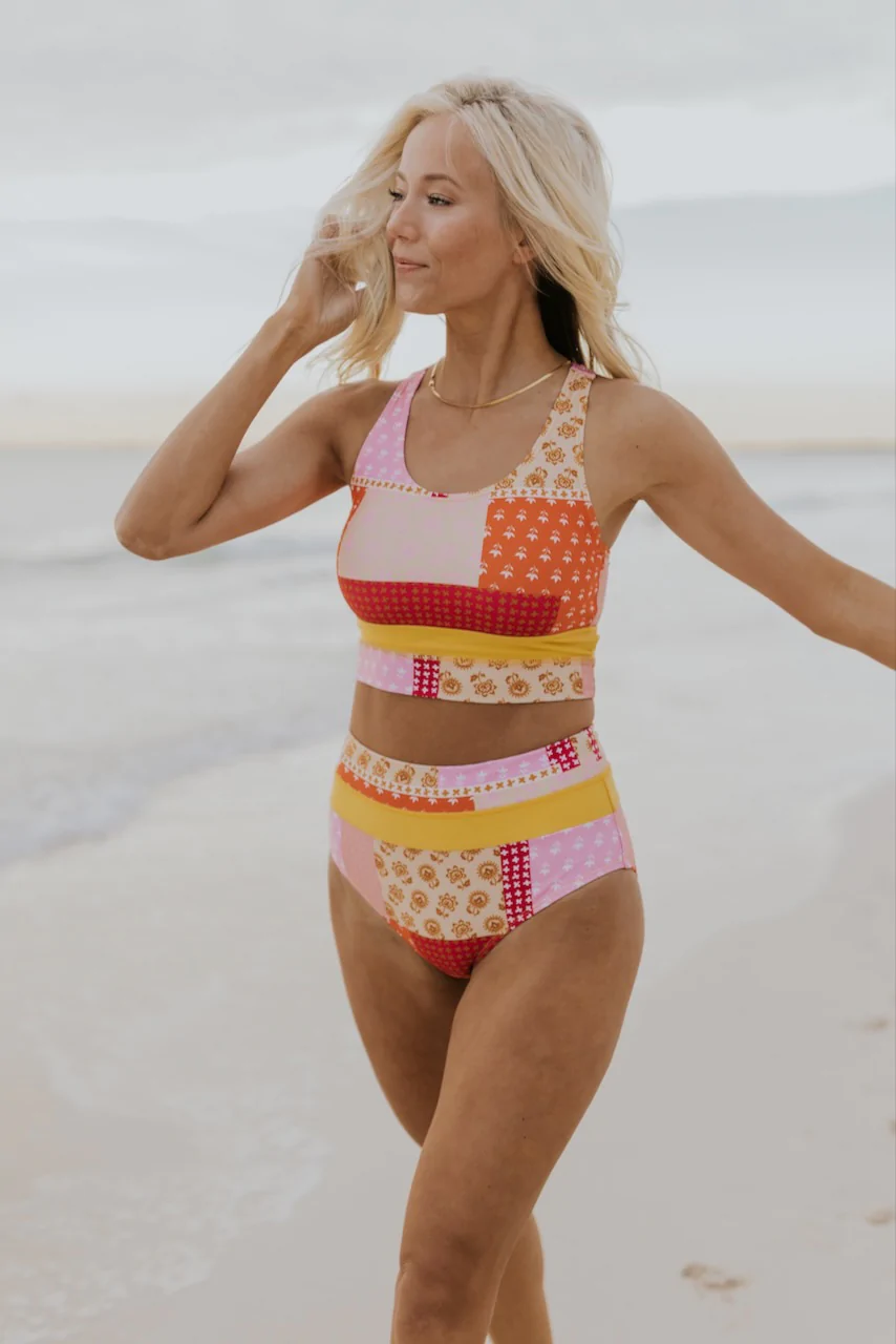 Emoswimsuit - Colorful Cutout Back Sporty Bikini Set